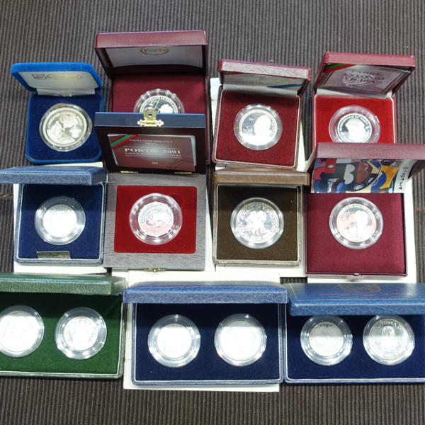 Moedas PROOF Comemorativas (em escudos)